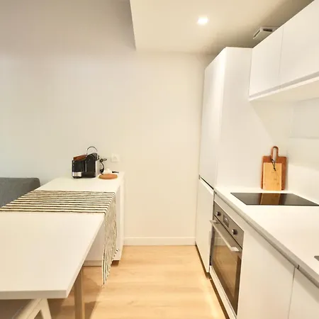 Apartment T2 Contemporain Avec Terrasse A