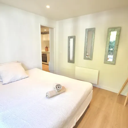 T2 Contemporain Avec Terrasse A